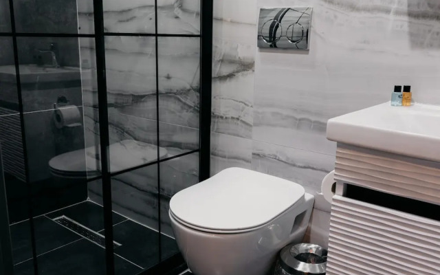 Ceneviz Suit Hotel