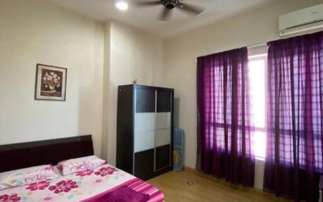 One Borneo Condominium 3bedroom with pool