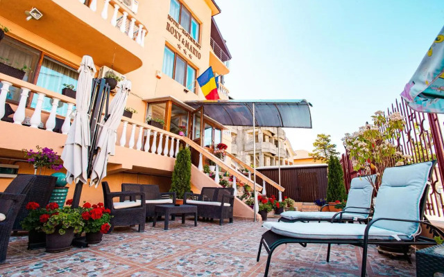Hotel Roxy & Maryo