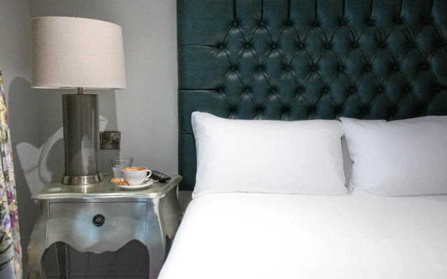 Dromhall Hotel