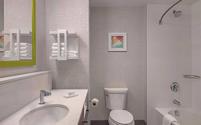 Hampton Inn Midland, On