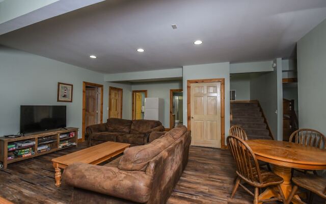 McKenzies Mountain 7 Bedroom House