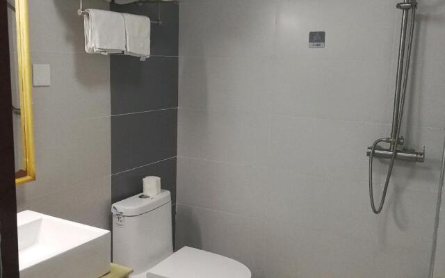 Thank Inn Plus Feng Town Gaosheng International Garden