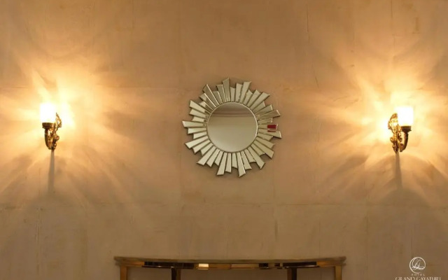 Hotel Grand Gayathri