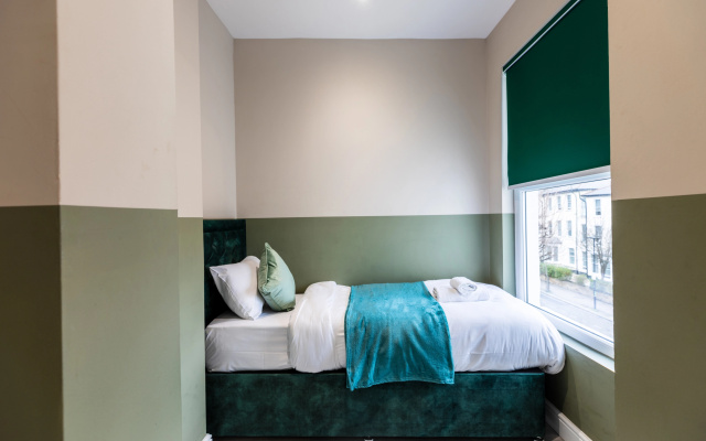 The Finsbury Park Hotel