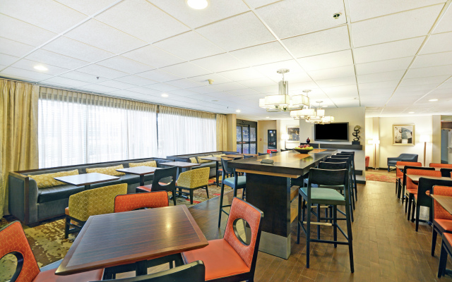 Hampton Inn by Hilton Chicago-Midway Airport