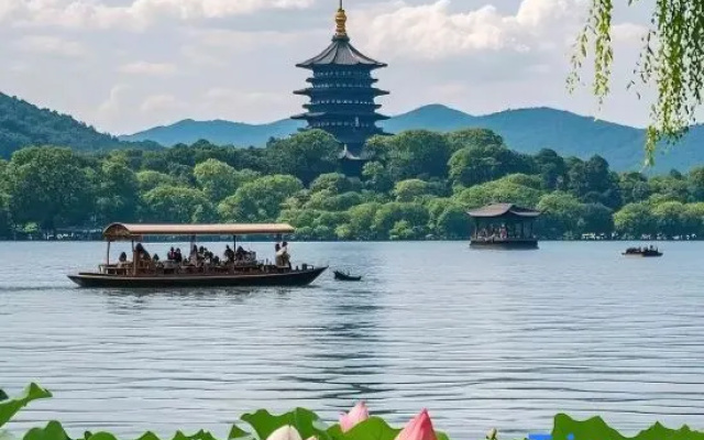 Hefang hotel(Hangzhou West Lake lakeside store)