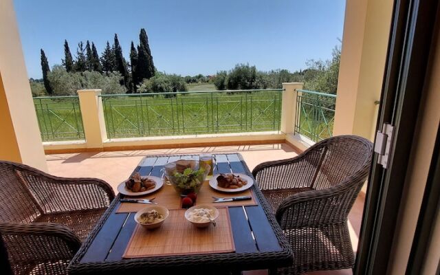 Villa Elaionas 1