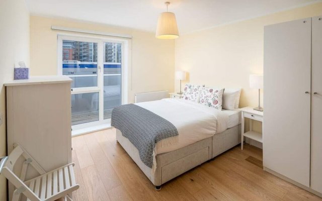 Spacious 3Bed2bath W Balcony In Battersea