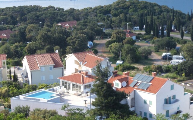 Villa Antea Apartments