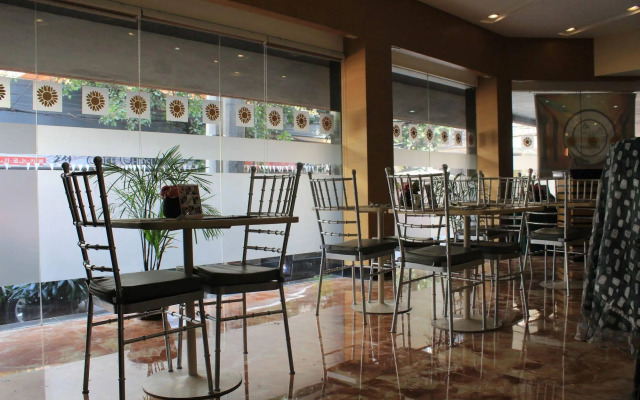 Palm Hotel Manila