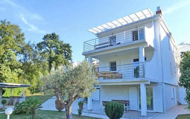 Vlado - 100 m from pebble beach - A3(2+2)