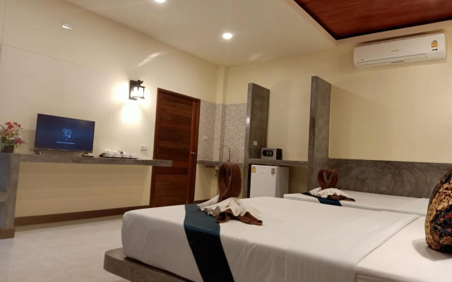 Lanta Pearl Beach Resort