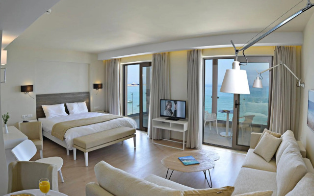 Swell Boutique Hotel