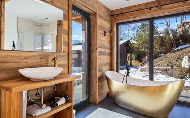 Magnificent Chalet in Niedernsill with Garden