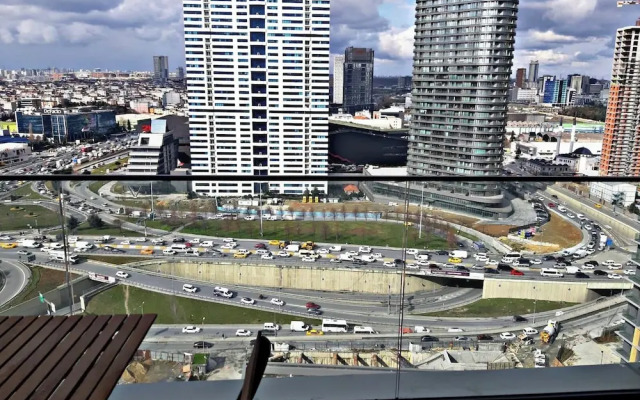 lUX Residence on High Floor 03