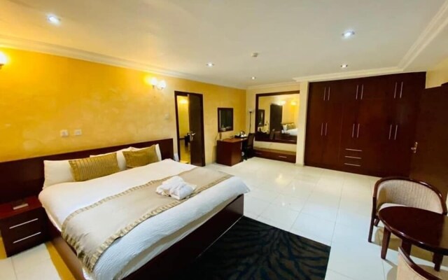 Impeccable Hotel by HomeVille Plus Benin