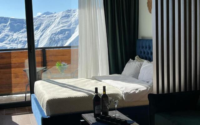 Twins apartment delux 2, new gudauri