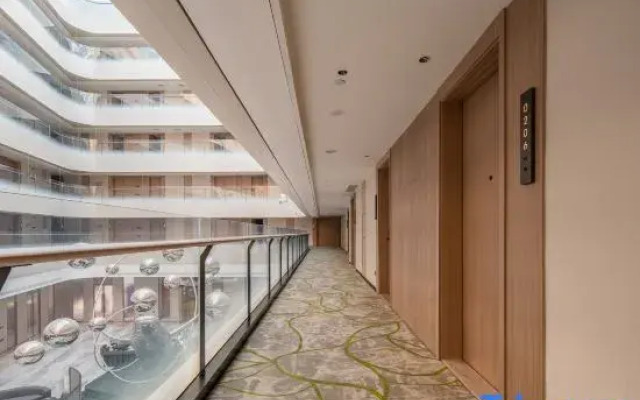Shanghai Garden Rezen Hotel