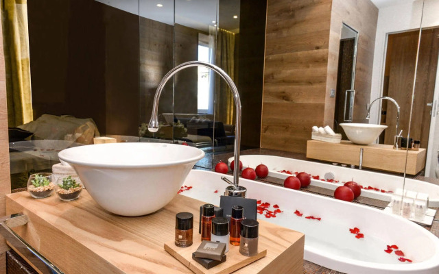 Sun Suite Luxury Pantheon