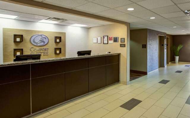 Comfort Suites Airport