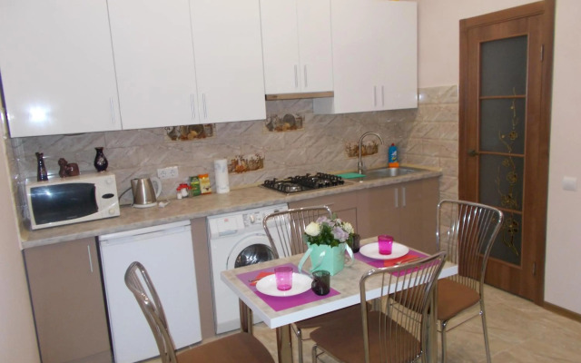 Two-bedroom apartment in 10 min to the Opera Theatre