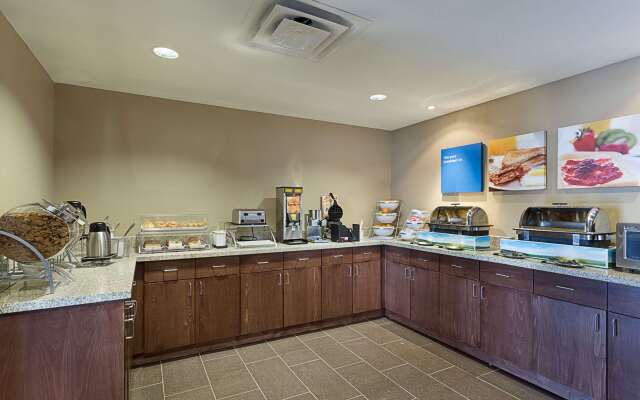 Comfort Inn & Suites Zachary