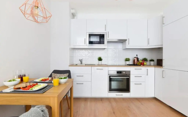 Laurel Bay Apartment