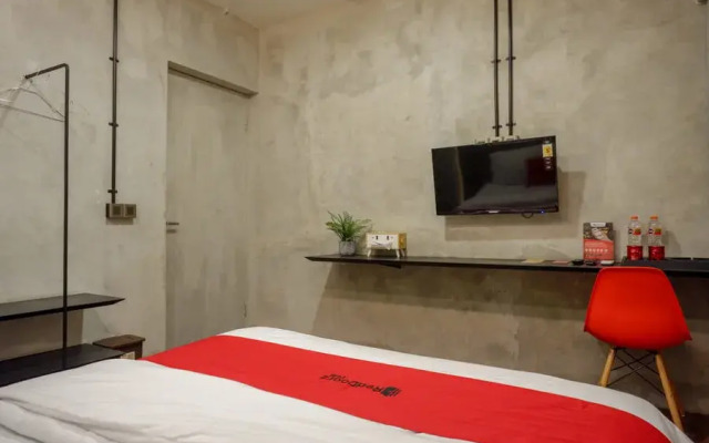 RedDoorz Plus near Kawasan Sam Poo Kong Semarang