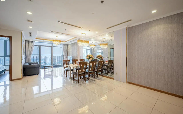 Long Apartment - Vinhomes Golden River