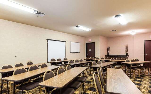 Quality Suites Huntsville Near University