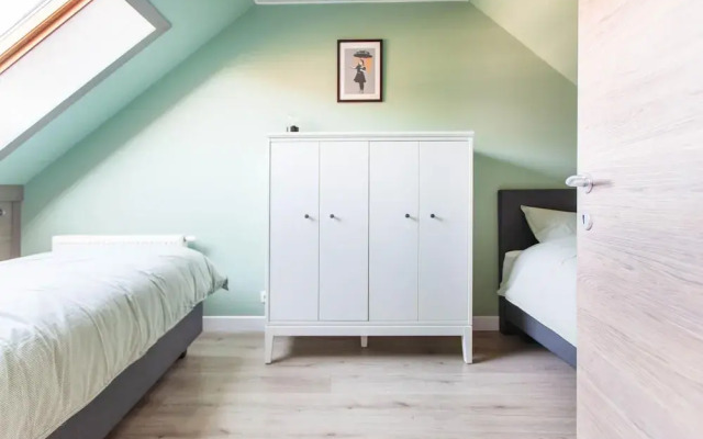 Cozy Ostend Home Tin Tin la Mer Near Beach