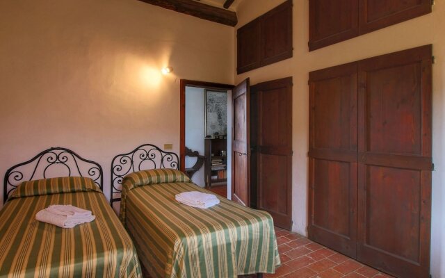 Tranquil Farmhouse near Center in Umbertide with Garden