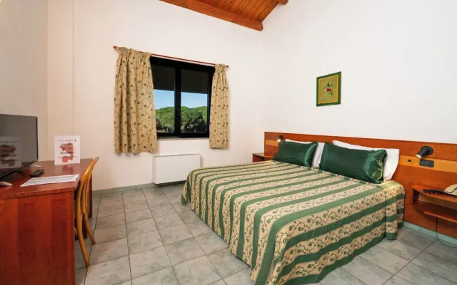 Hotel with swimming-pool in Arborea