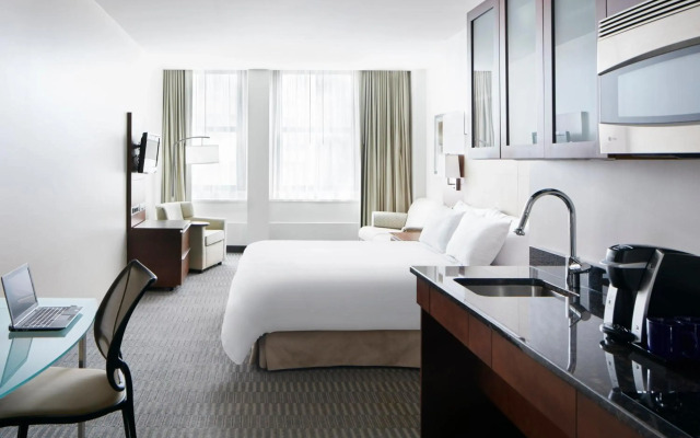 Club Quarters Hotel Wacker at Michigan, Chicago