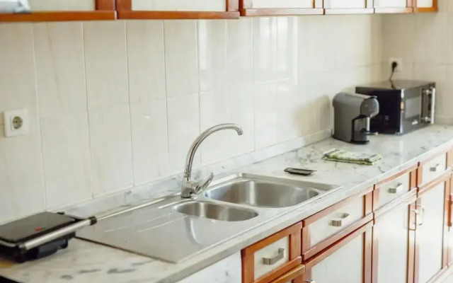 Matosinhos SEA Side 2BD by Vacationy