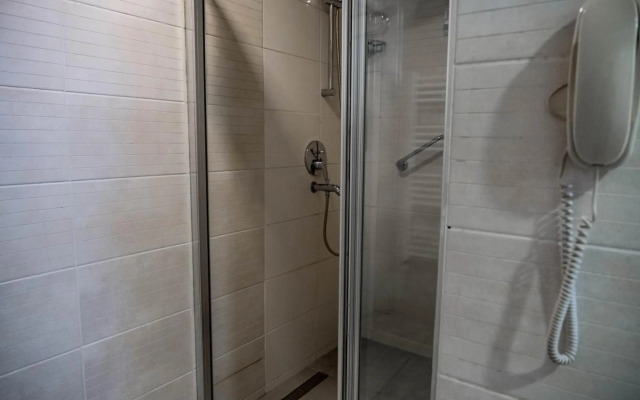 Selcuk Hotel Sems-i Tebrizi