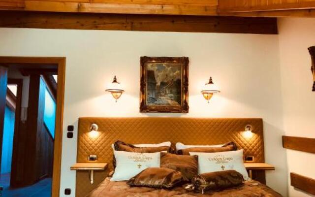 Golden Gapa River Luxury Penthouse 25
