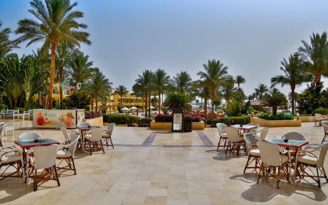 Amwaj Oyoun Resort & Casino