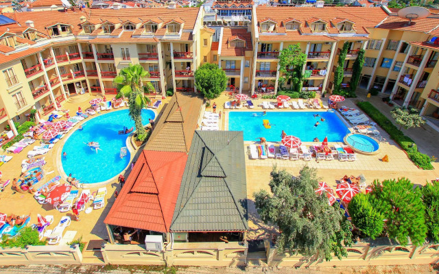 Club Amaris Apartment