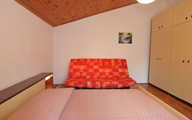 House 385