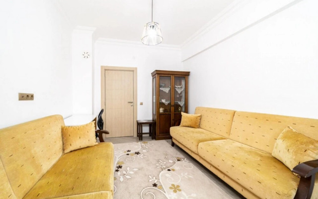 Apartment With Panoramic City View in Kepez