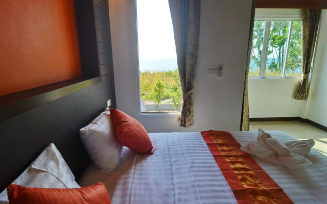 The Sea At Lanta Hotel