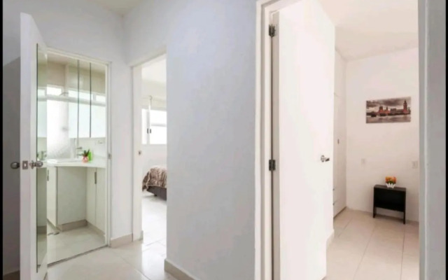 Pennsylvania WTC High End 1parking/2BR/2BA