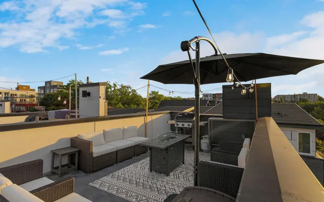 Modern Ballard Townhouse - Rooftop