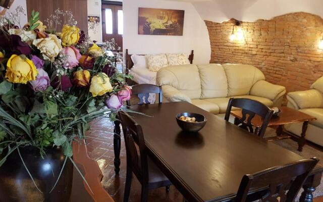 Wine Studio Central Residence
