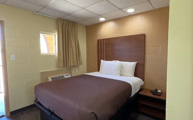 Executive Inn & Suites Lackland AFB