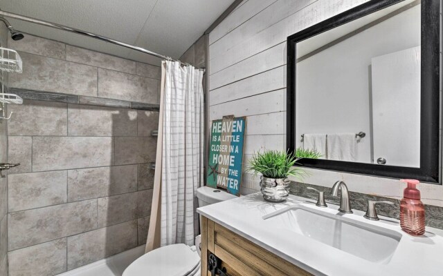 Lakefront Granbury Home, Boat Dock On-site!