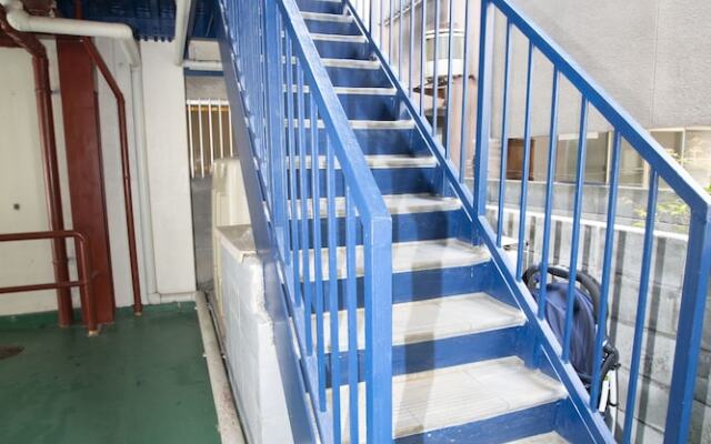 Lazy House - Hostel
