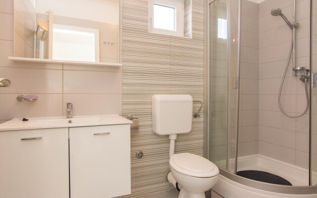 Amazing Apartment in Pakostane With 2 Bedrooms and Wifi